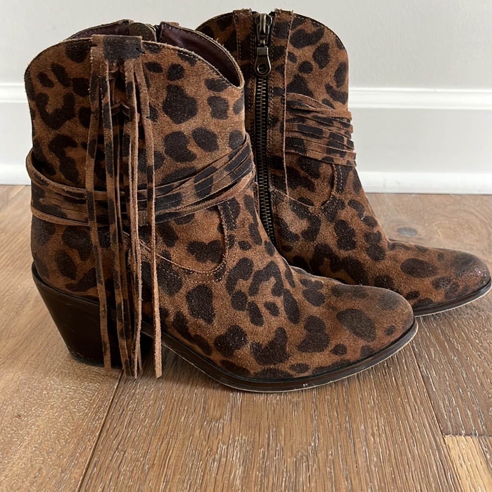 Leopard fringe suede booties